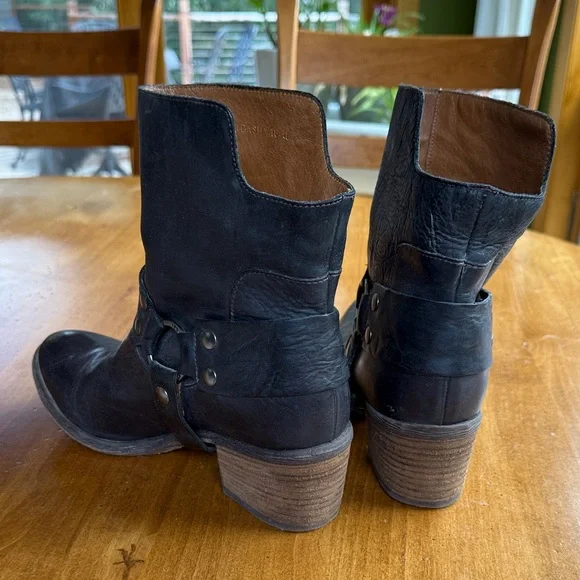 Donald J. Pliner Black Leather Ankle Booties dark blackish purple - Picture 3 of 3